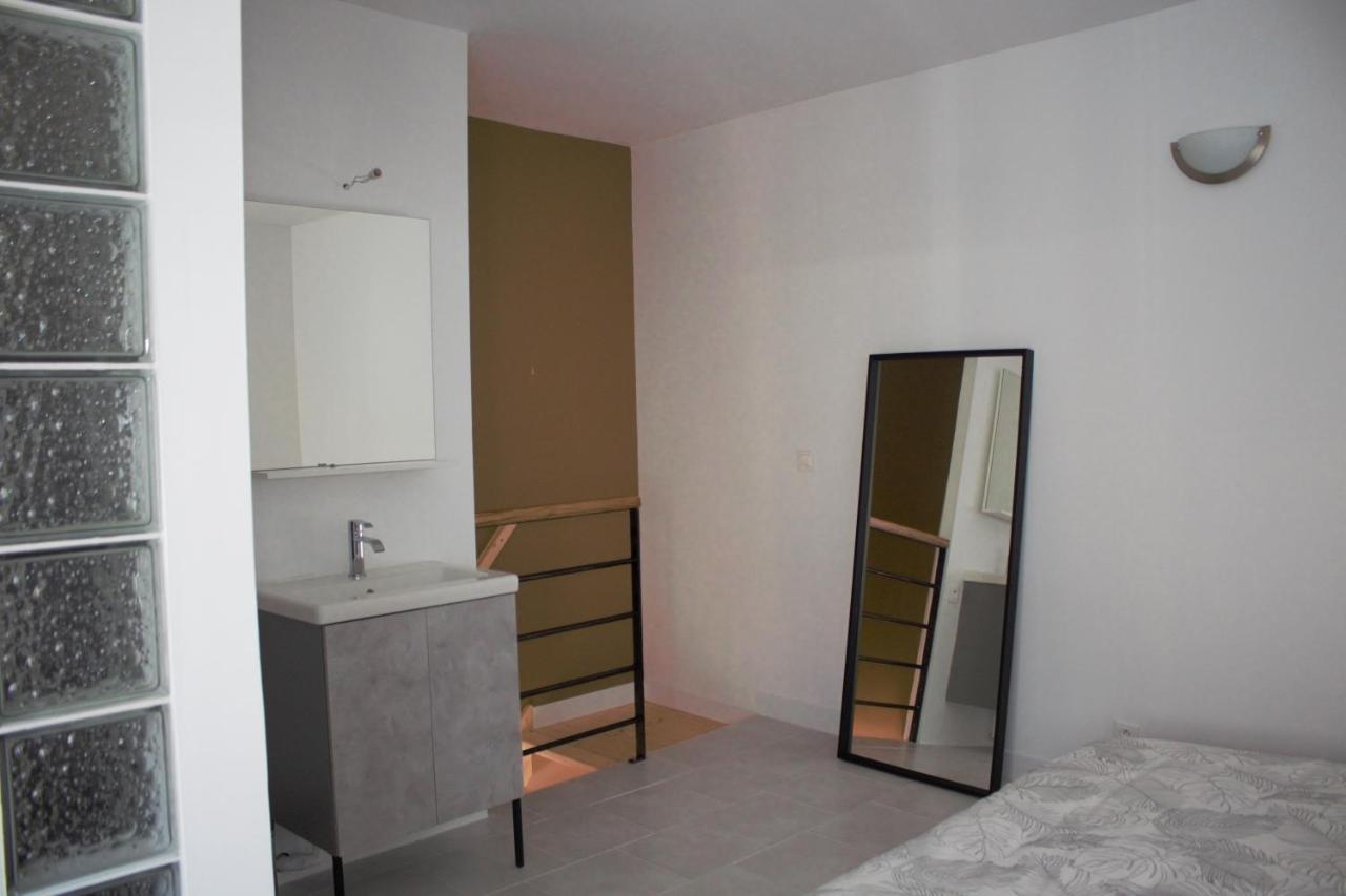 Maisonnette Ocelia 2 Personnes Port De La Madrague Holiday home Marseille